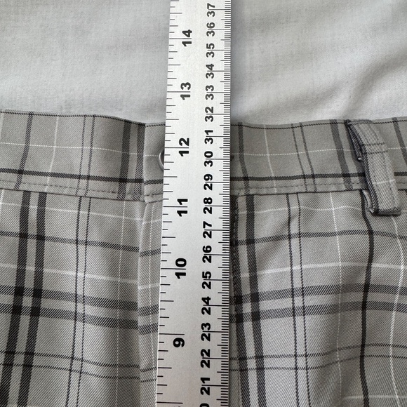 Haggar‎ Men's Performance Casual Plaid Golf Walking Shorts Silver/Gray 38 - Picture 10 of 14